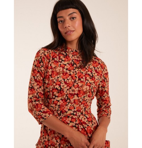 High Neck 3/4 Sleeve Dress With Belt High Neck 3/4 Sleeve Dress With Belt